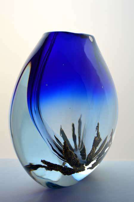 *SIGNED!! DAZZLINGLY BEAUTIFUL MODERN CZECH ART GLASS VASE (SPACEK) WITH METAL INCLUSIONS