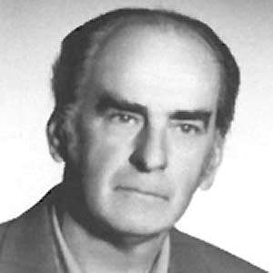 MAGNIFICENT ZBS CZECH ART GLASS SCULPTURAL VASE, DESIGN PROF MILOSLAV KLINGER (1922-1999)