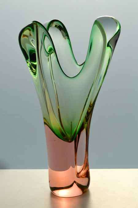LARGE SALMON & GREEN CZECH ART GLASS CHRIBSKA SCULPTURE DESIGNED BY PROF JOSEF HOSPODKA IN THE 1970s