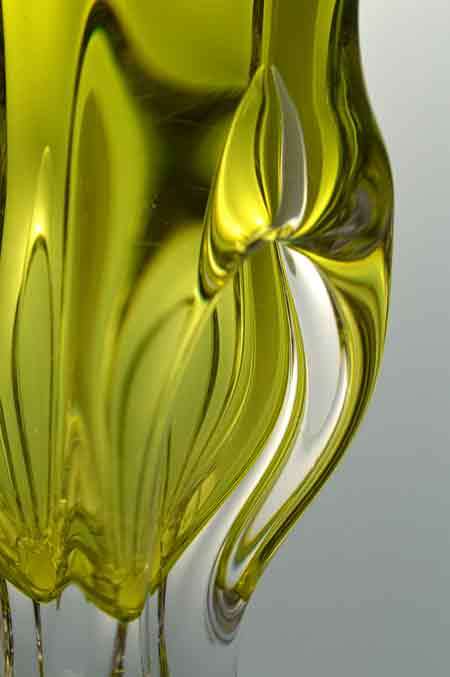 DAZZLINGLY BEAUTIFUL CZECH ART GLASS CHRIBSKA VASE DESIGNED BY PROF JOSEF HOSPODKA IN THE 1970s