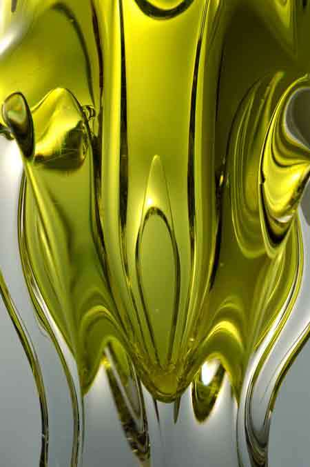 DAZZLINGLY BEAUTIFUL CZECH ART GLASS CHRIBSKA VASE DESIGNED BY PROF JOSEF HOSPODKA IN THE 1970s