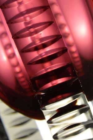 A BEAUTIFUL PINK AND CLEAR HAND-CUT CZECH ART GLASS SCULPTURAL VASE : A GIFT AT THIS STARTING PRICE!