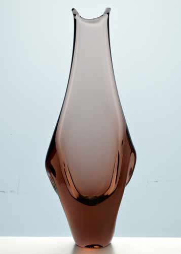 * MAGNIFICENT ZBS CZECH ART GLASS VASE, DESIGNED BY PROF MILOSLAV KLINGER (1922-1999)