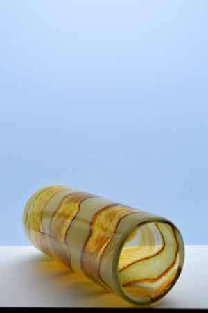 A RARE MICHAEL HARRIS MDINA ART GLASS VASE FROM THE 1970s : AUTUMN RANGE IN SHADES OF AMBER & BROWN