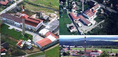 A RARE MICHAEL HARRIS MDINA ART GLASS VASE FROM THE 1970s : AUTUMN RANGE IN SHADES OF AMBER & BROWN