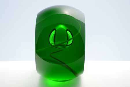 PERHAPS THE FINEST SCULPTURAL PAPERWEIGHT EVER! CONTEMPORY & MODERN DESIGN BY PAVEL HAVELKA (1969-)