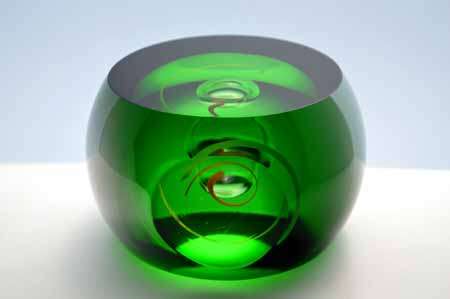 PERHAPS THE FINEST SCULPTURAL PAPERWEIGHT EVER! CONTEMPORY & MODERN DESIGN BY PAVEL HAVELKA (1969-)