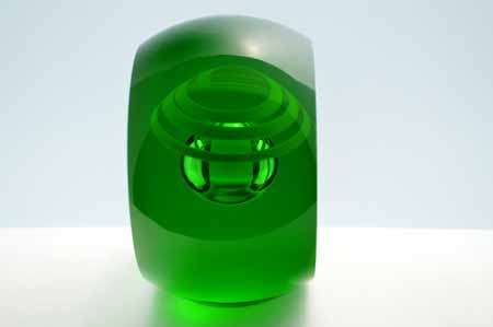 PERHAPS THE FINEST SCULPTURAL PAPERWEIGHT EVER! CONTEMPORY & MODERN DESIGN BY PAVEL HAVELKA (1969-)