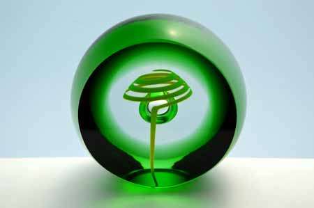 PERHAPS THE FINEST SCULPTURAL PAPERWEIGHT EVER! CONTEMPORY & MODERN DESIGN BY PAVEL HAVELKA (1969-)