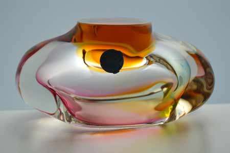 A DAZZLINGLY BEAUTIFUL NOVY BOR (BOROCRYSTAL) SCULPTURAL ART GLASS ASHTRAY / BOWL FROM THE 1960s