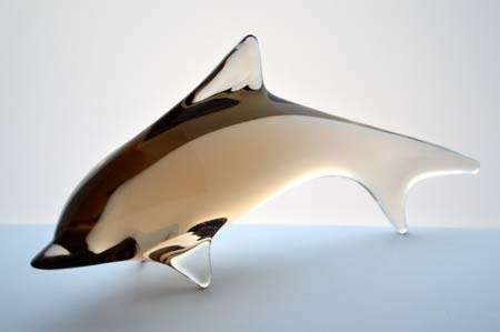 ELEGANT EARLY 1970s ZBS CZECH ART GLASS SCULPTURE OF A DOLPHIN, DESIGNED MILOSLAV JANKU (1916-1994)