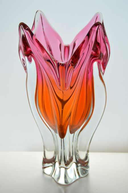 EXTRA LARGE CZECH ART GLASS CHRIBSKA SCULPTURAL VASE DESIGNED BY PROF JOSEF HOSPODKA IN THE 1970s