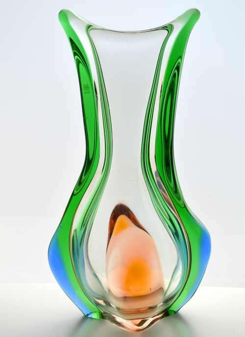 * A MAGNIFICENT & MOST ELEGANT CZECH ART GLASS VASE DESIGNED BY FRANTISEK ZEMEK FOR MSTISOV