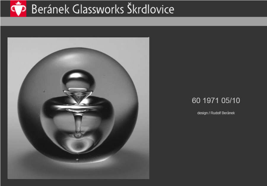 Gigantic and absolutely magnificent Skrdlovice paperweight designed by Rudolf Beranek in 1971