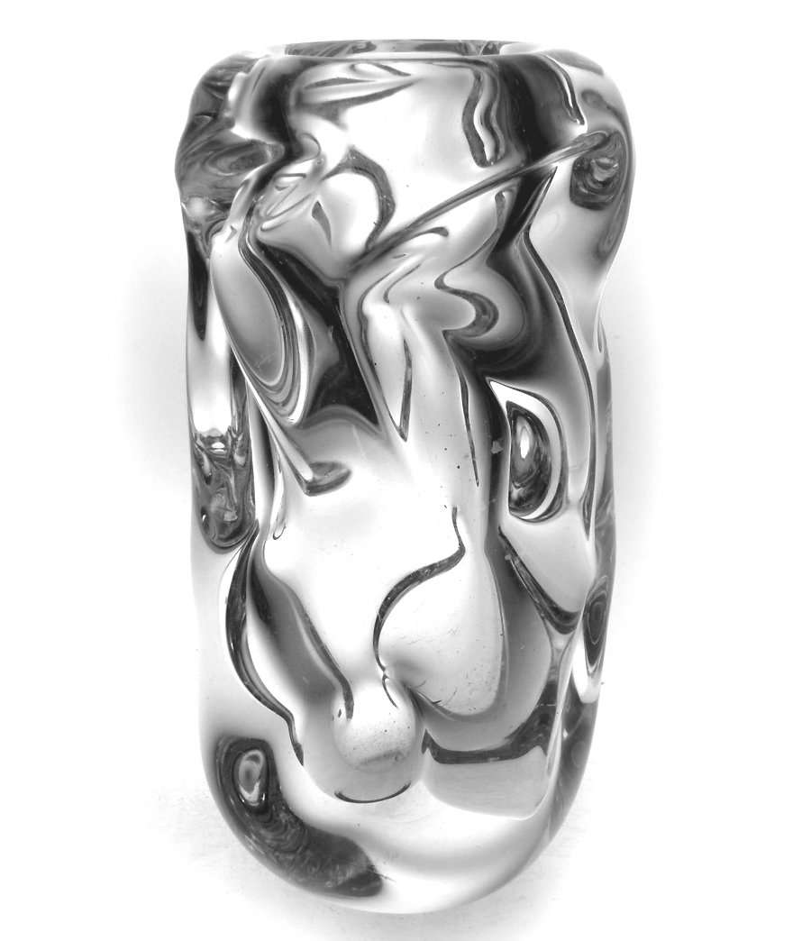 * A DAZZLINGLY BEAUTIFUL SKRDLOVICE ART GLASS VASE, DESIGNED BY JAN BERANEK (1933-)