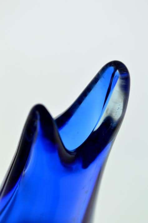 * MAGNIFICENT & VERY RARE MARIA STAHLIKOVA CZECH ART GLASS VASE, DESIGNED FOR SKRDLOVICE IN 1960