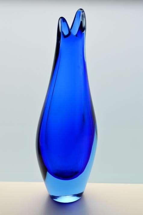 * MAGNIFICENT & VERY RARE MARIA STAHLIKOVA CZECH ART GLASS VASE, DESIGNED FOR SKRDLOVICE IN 1960