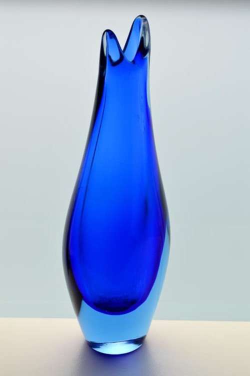 * MAGNIFICENT & VERY RARE MARIA STAHLIKOVA CZECH ART GLASS VASE, DESIGNED FOR SKRDLOVICE IN 1960