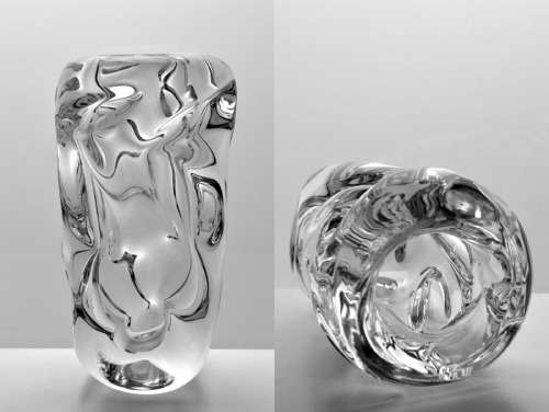 * A DAZZLINGLY BEAUTIFUL SKRDLOVICE ART GLASS VASE, DESIGNED BY JAN BERANEK (1933-)