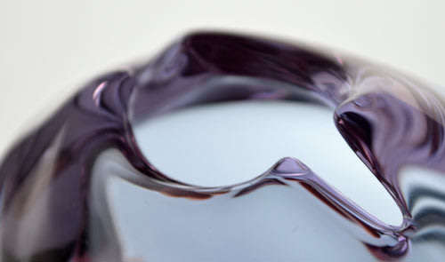 * SUPER ELEGANT LILAC-BLUE (NEODYMIUM) CZECH ART GLASS VASE, BY PROF MILOSLAV KLINGER (1922-1999)