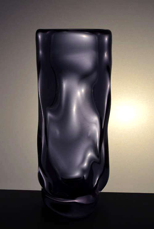 * MOST ELEGANT NEODYMIUM CZECH ART GLASS VASE, DESIGNED BY PROF MILOSLAV KLINGER (1922-1999)