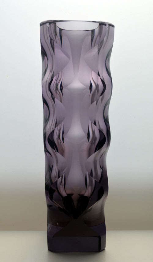 A RARE AUBERGINE CZECH SCULPTURAL ART GLASS VASE, DESIGNED BY OLDRICH LIPSKY FOR EXBOR IN 1960