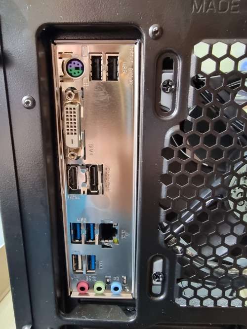 AMD Ryzen 5 3600 32GB DDR4 2666Mhz RAM 256GB Nvme SSD GeForce RTX 2060 1000W PSU