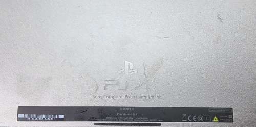 PS4 Batman Arkham Knight edition 1TB - For spares or repairs - Doesn`t power on