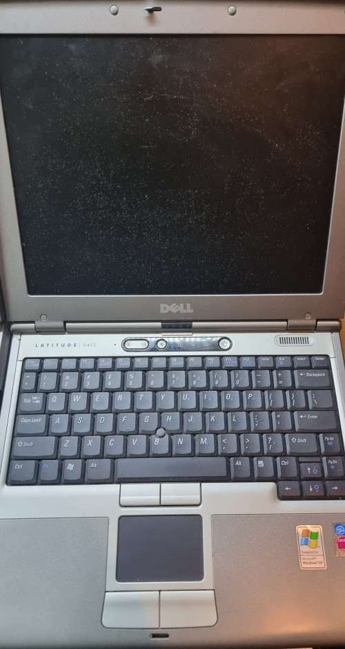 3 x Dell Latitude laptops *For spares or repairs*