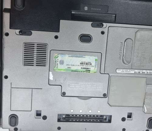 3 x Dell Latitude laptops *For spares or repairs*