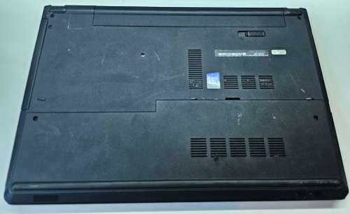 Dell Vostro 3559 - Intel Core i5-6200U - 8GB RAM - 256GB SSD - !No charger!