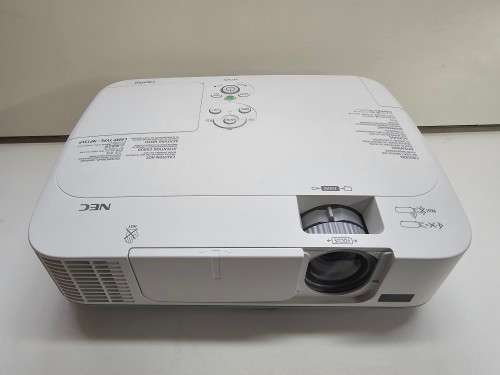 NEC M230X Projector !Spares or Repairs!
