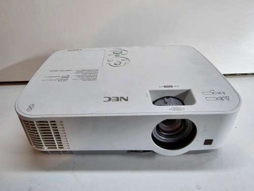NEC ME401W Projector !Spares or Repairs!