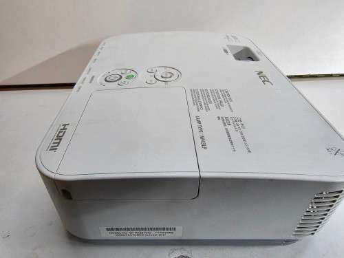 NEC ME401W Projector !Spares or Repairs!