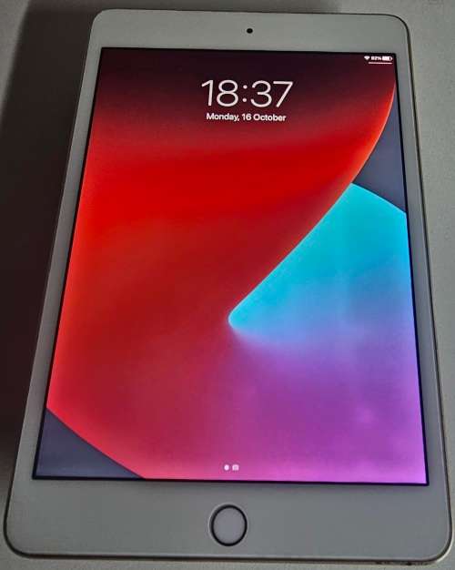 iPad Mini 4 128GB WiFi only mk9q2hc/a