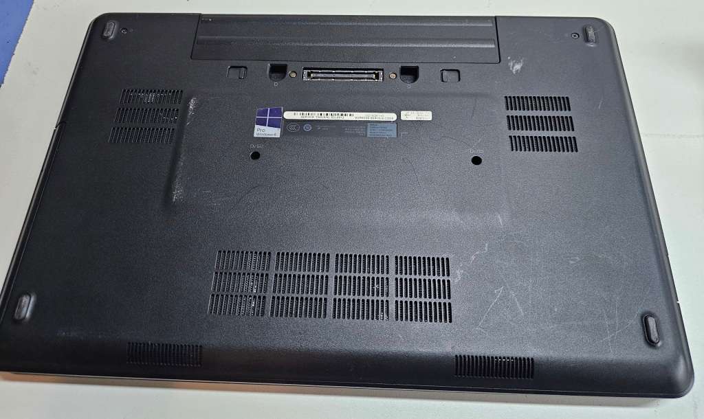 Dell Latitude E5540 i5-4310U 8GB RAM 256GB SSD