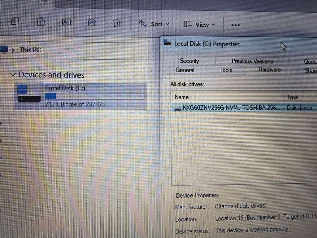 Asus Vivobook i3-1005G1 8GB RAM 256GB Nvme SSD