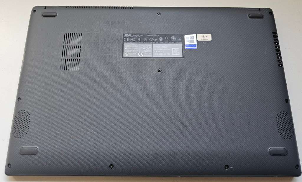 Asus Vivobook i3-1005G1 8GB RAM 256GB Nvme SSD