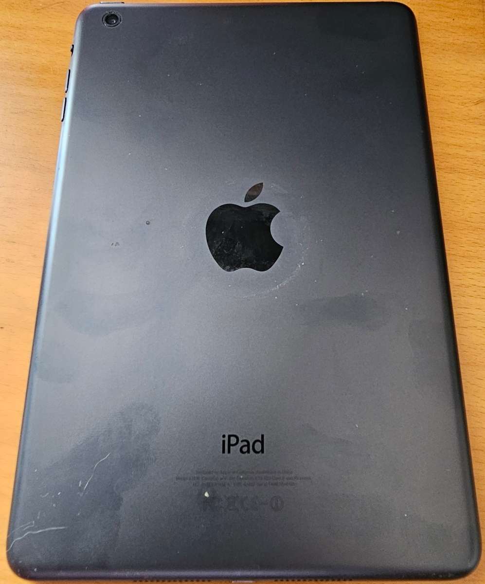 iPad Mini A1432 12GB WiFi only