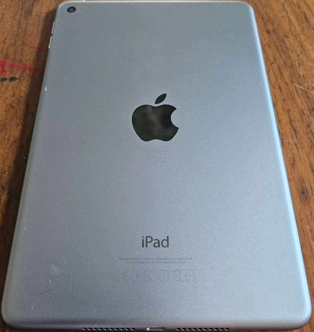 iPad Mini 4 32GB WiFi only - A1538