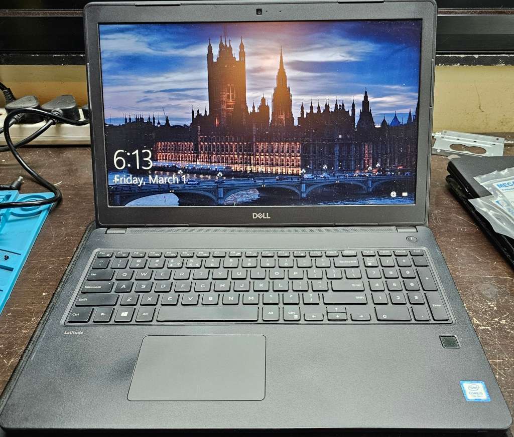 Dell Latitude 3580 i5-7200 12GB RAM 512GB SSD *New battery*