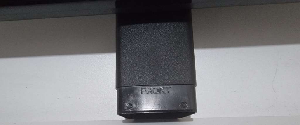 LG 19 inch monitor - !Spares or Repairs! - No stand