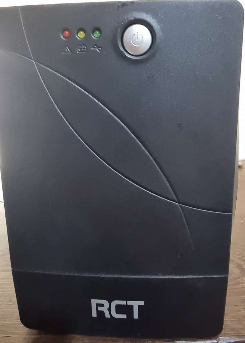 RCT 1000VA UPS !new batteries needed!