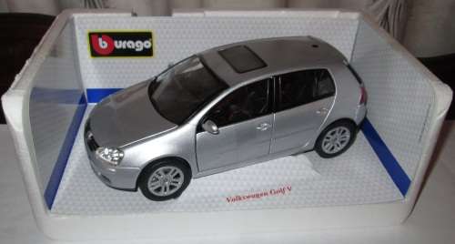 VW GOLF V 1/18 SCALE