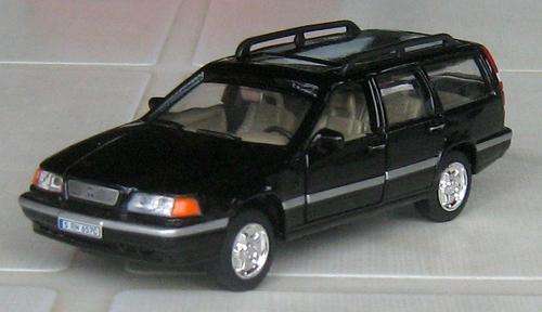 VOLVO V70 STATION WAGON CARARAMA 1/43 SCALE