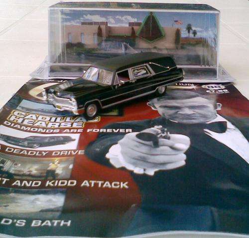 CADILLAC HEARSE 1/43 MIB IXO + MAGAZINE