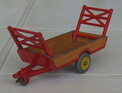DINKY 320/27B HALESOWEN FARM TRAILER