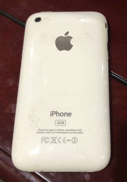 IPHONE 3GS WHITE 32gb