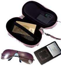 SHADY BEATS SUNGLASSES CASE WITH INTEGRATED SPEAKER