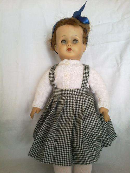 Molded Petal Skin Lass in her Sunday Best